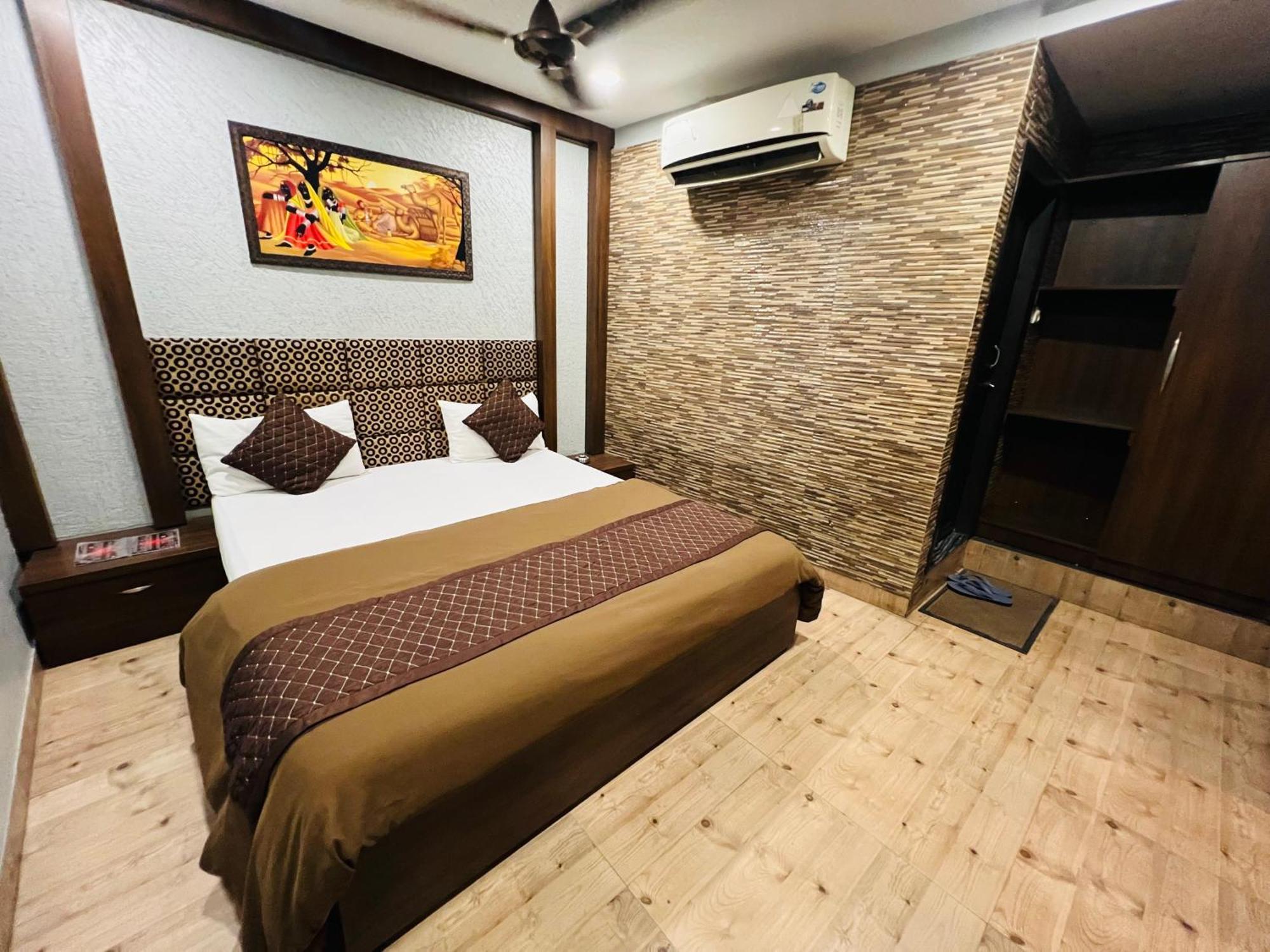 Hotel Sabera Siliguri Bagian luar foto