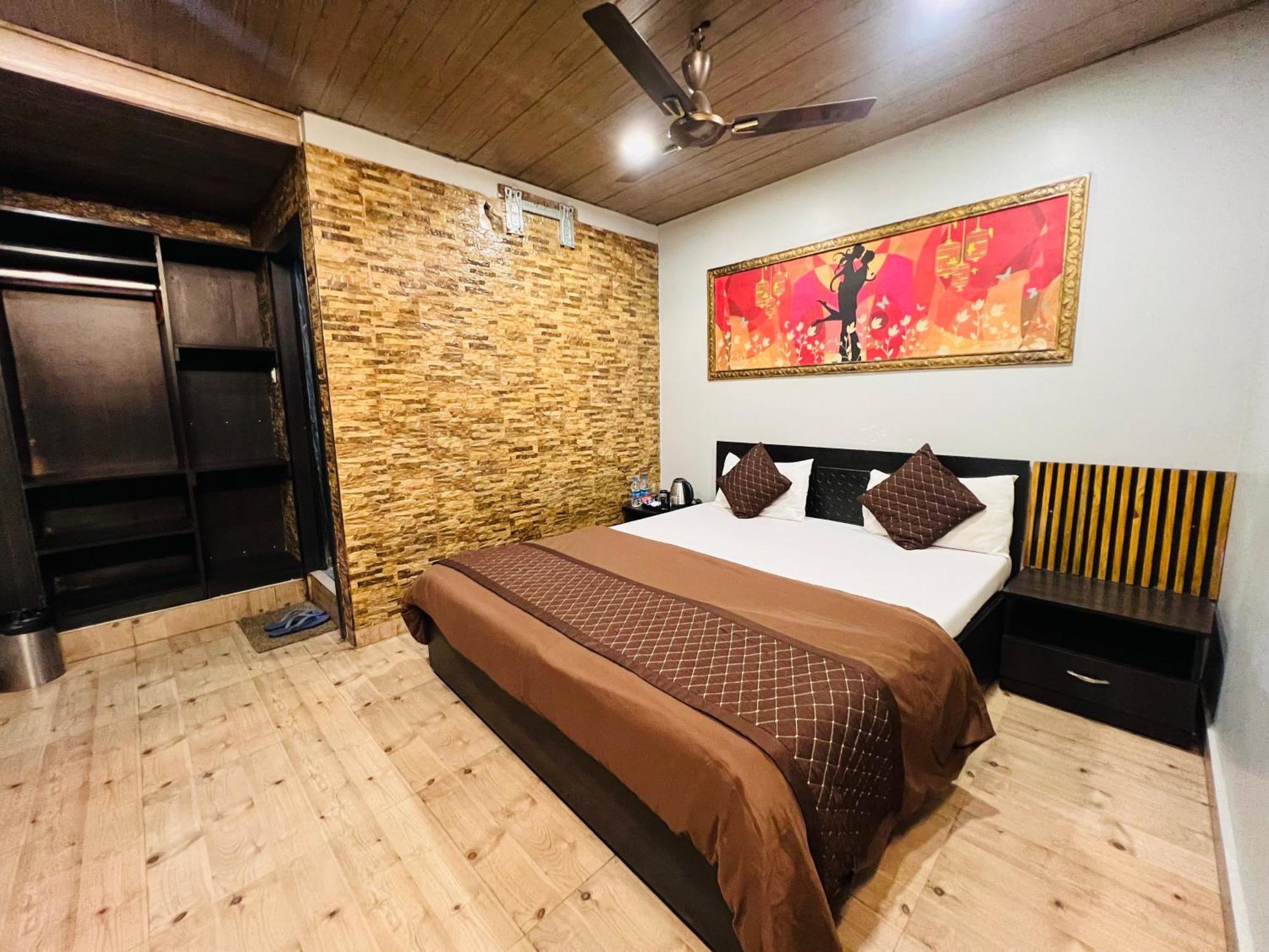 Hotel Sabera Siliguri Bagian luar foto