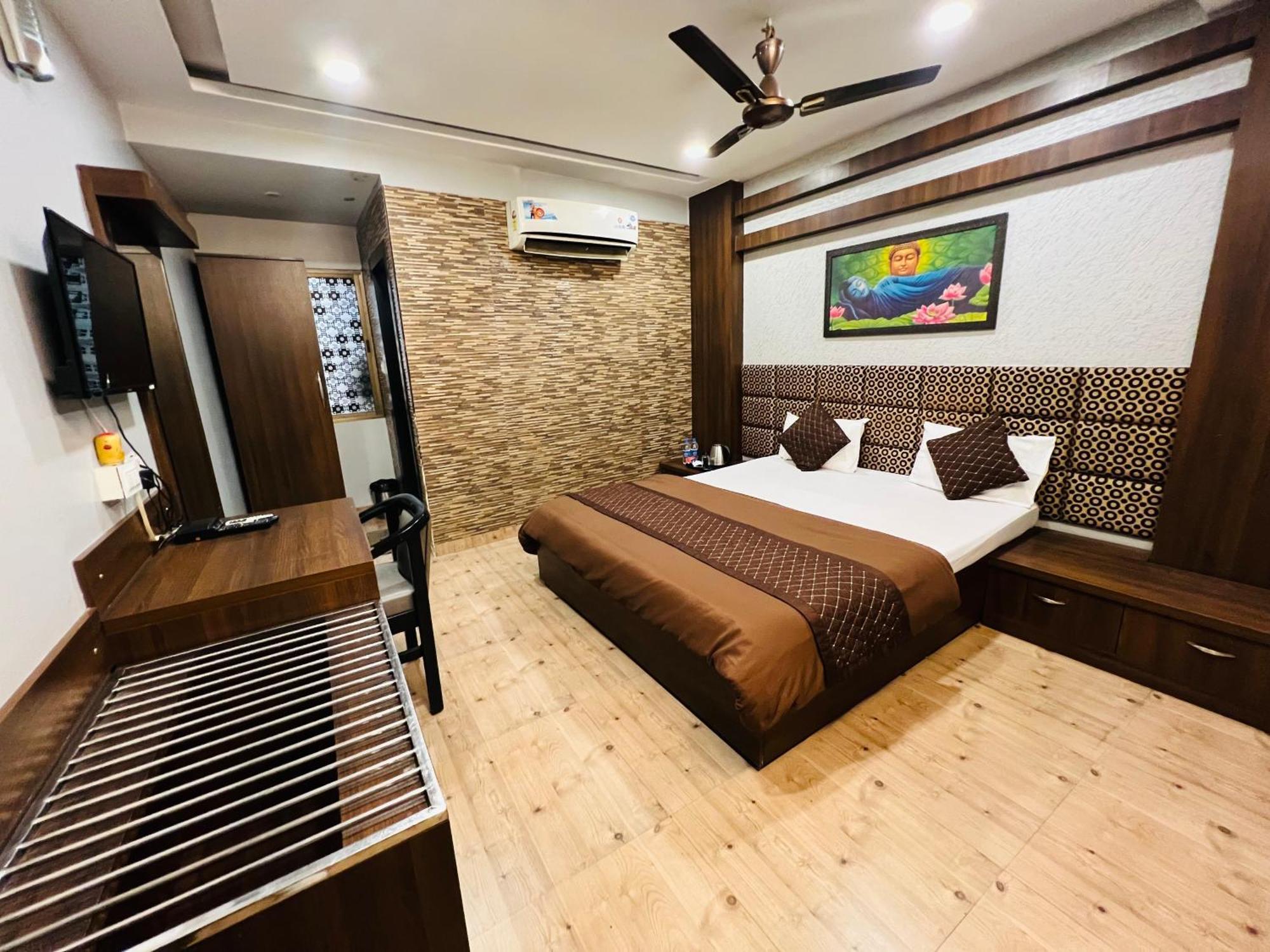 Hotel Sabera Siliguri Bagian luar foto