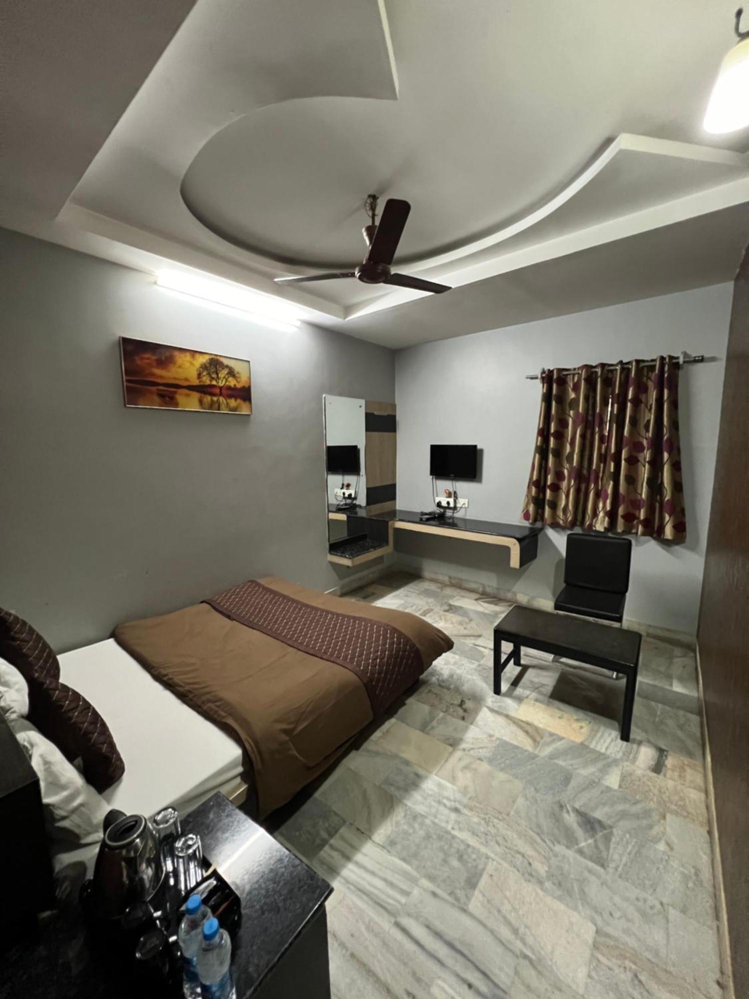 Hotel Sabera Siliguri Bagian luar foto