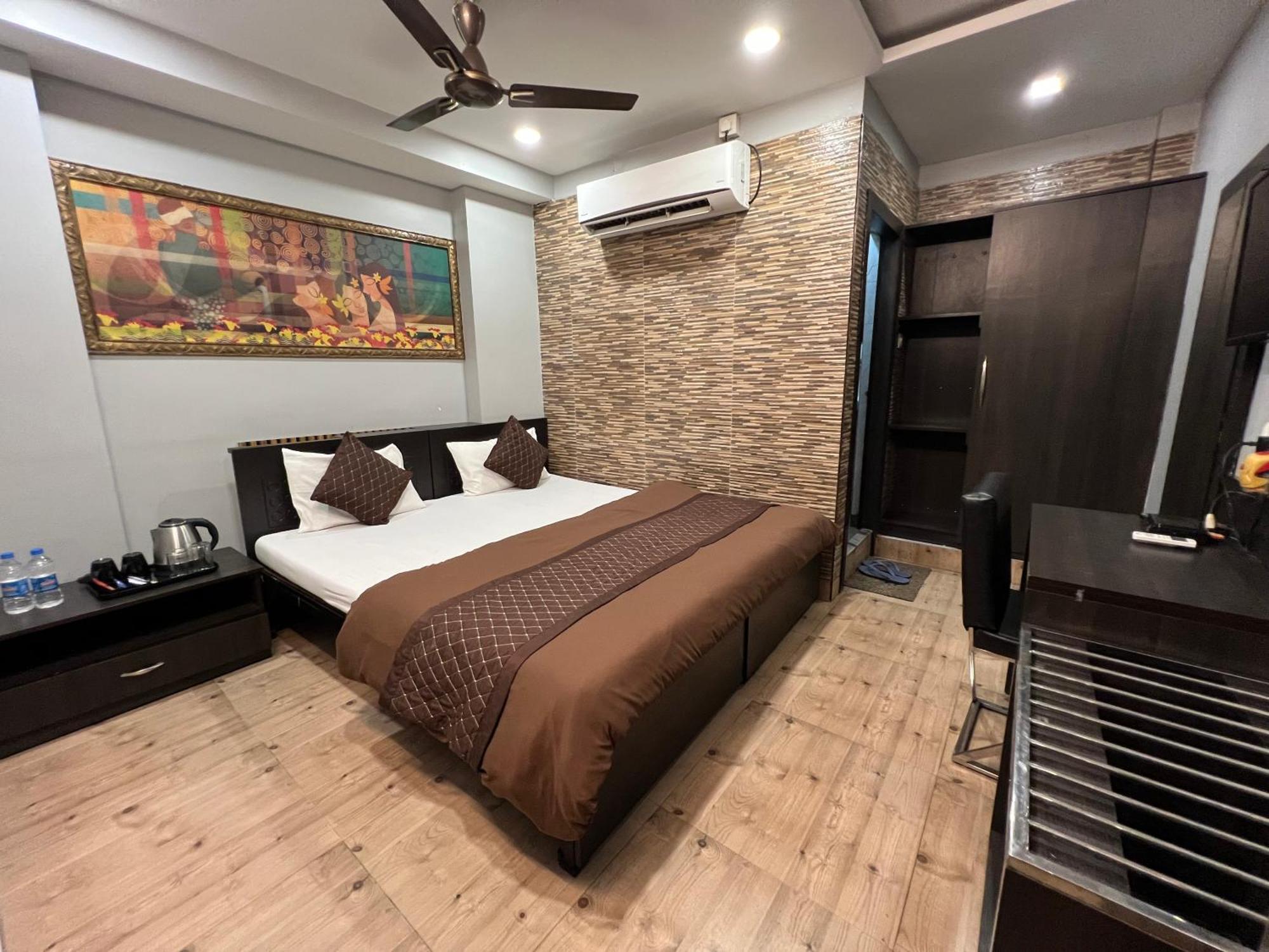 Hotel Sabera Siliguri Bagian luar foto