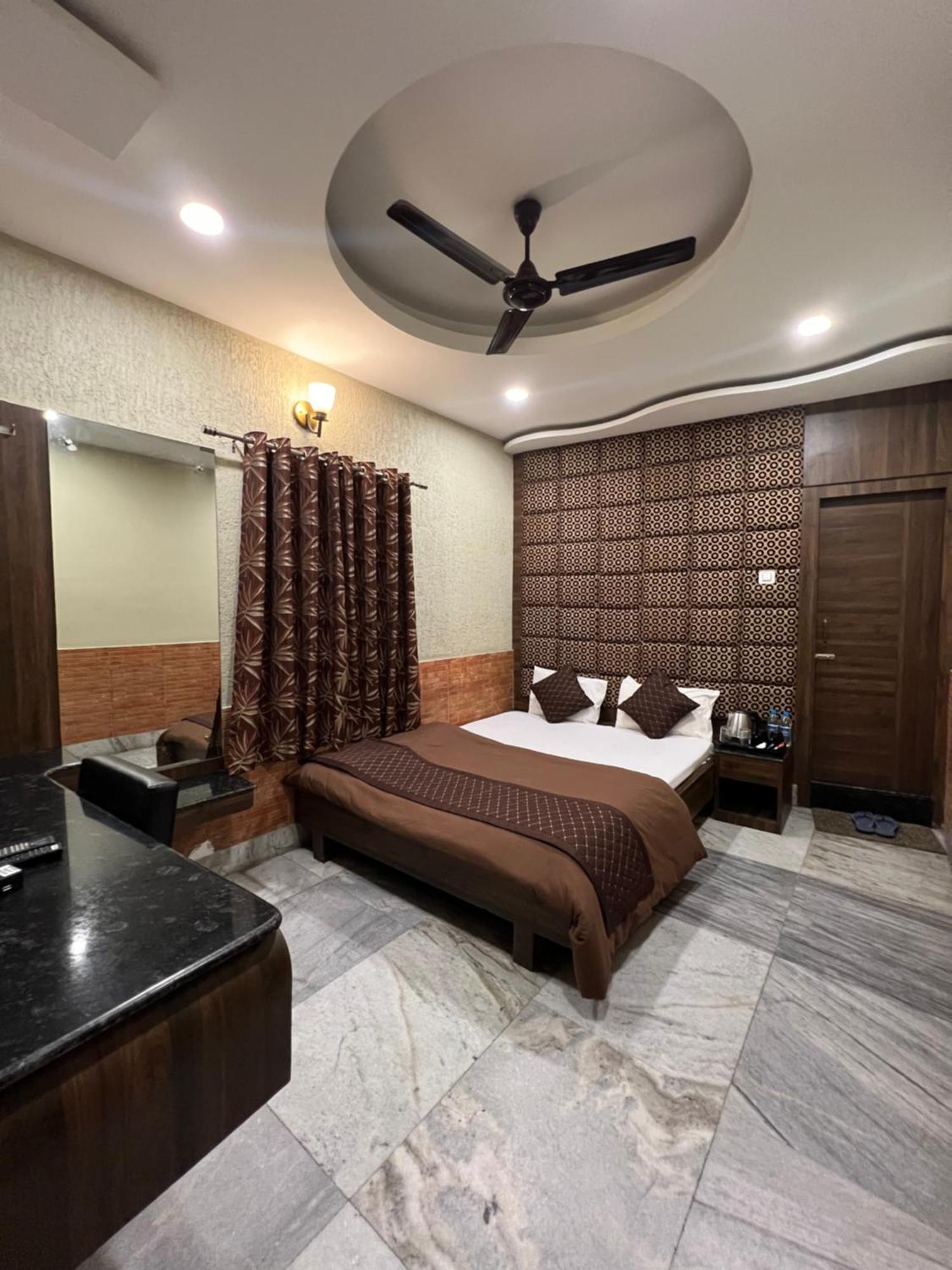 Hotel Sabera Siliguri Bagian luar foto