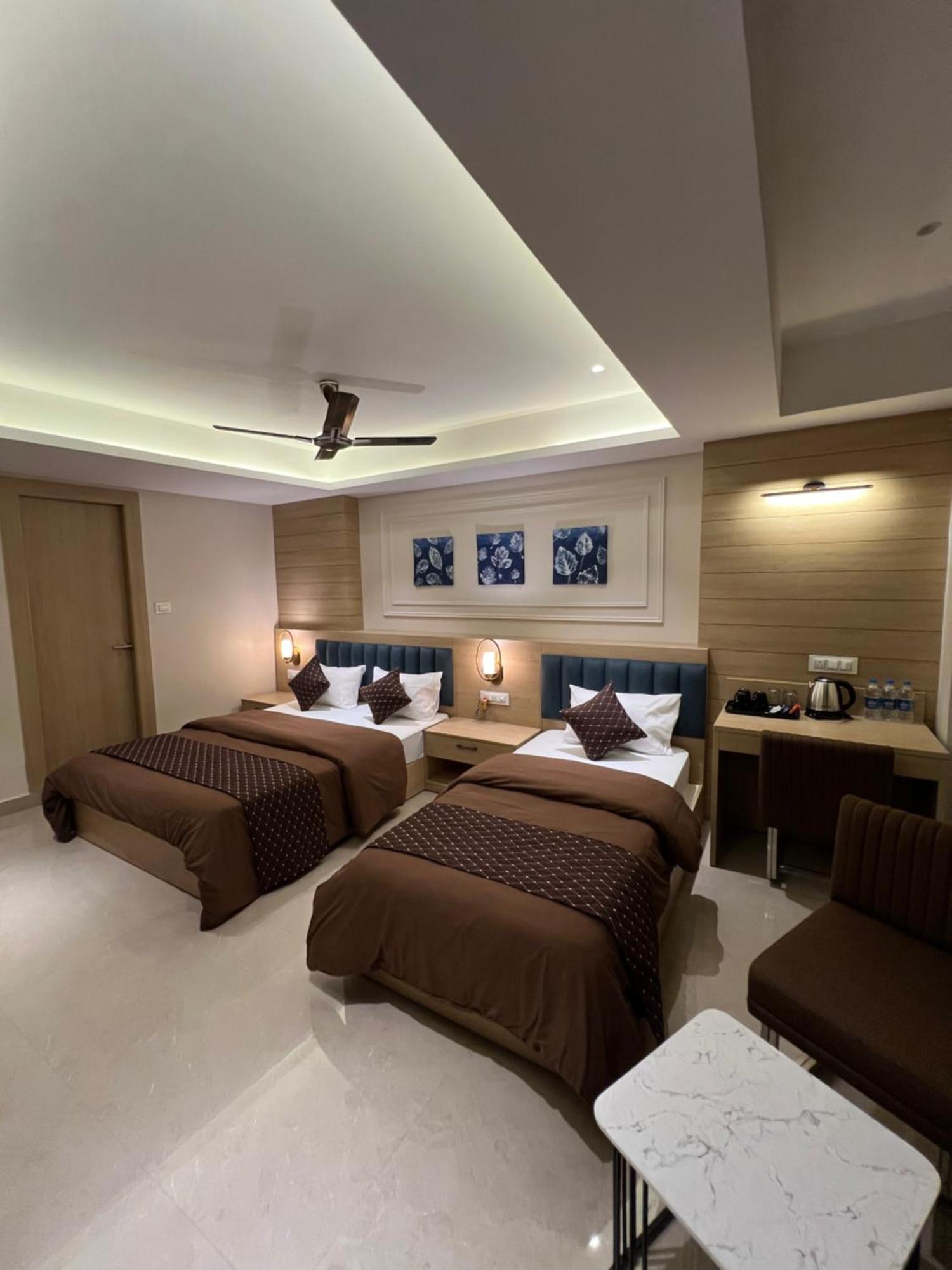 Hotel Sabera Siliguri Bagian luar foto