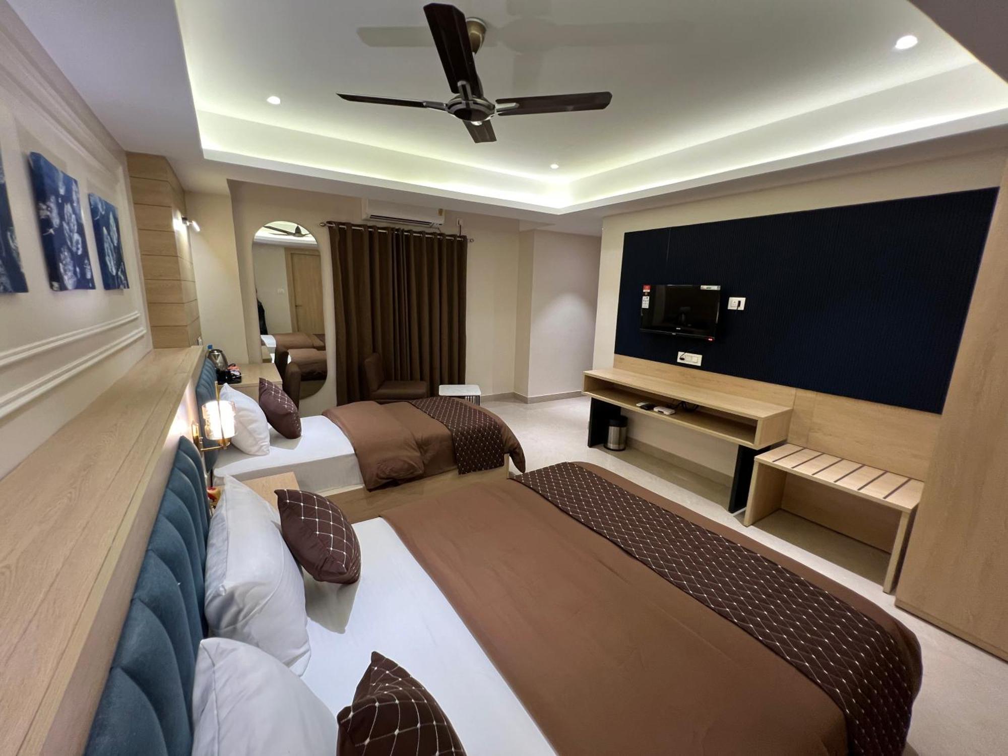 Hotel Sabera Siliguri Bagian luar foto