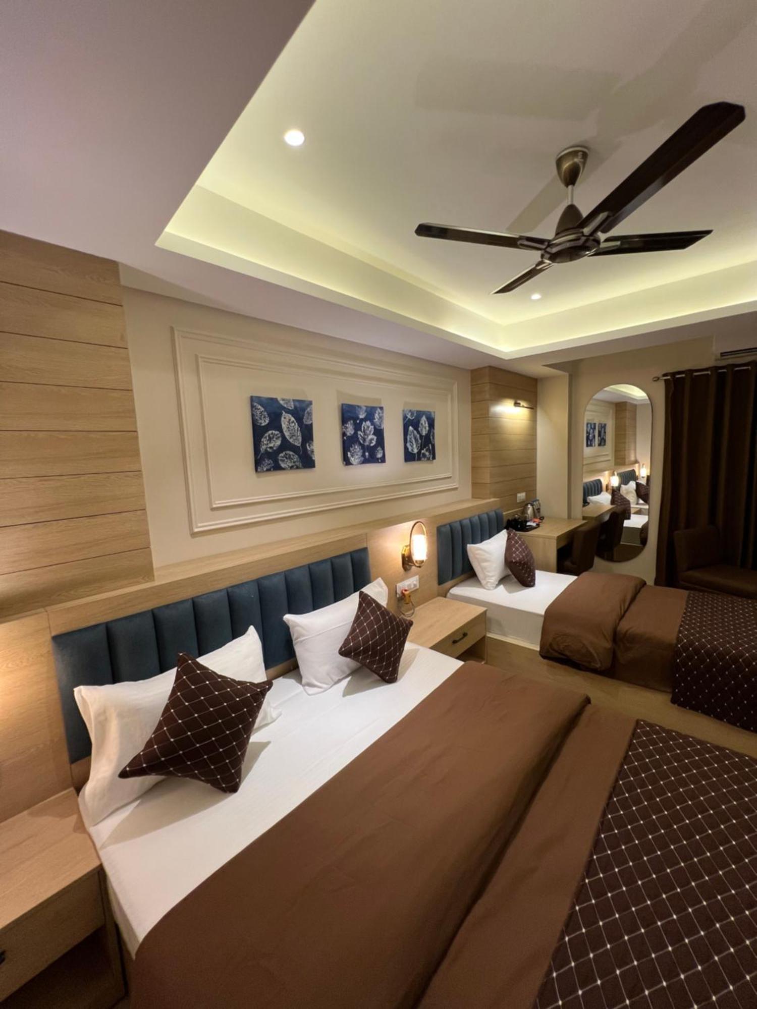 Hotel Sabera Siliguri Bagian luar foto