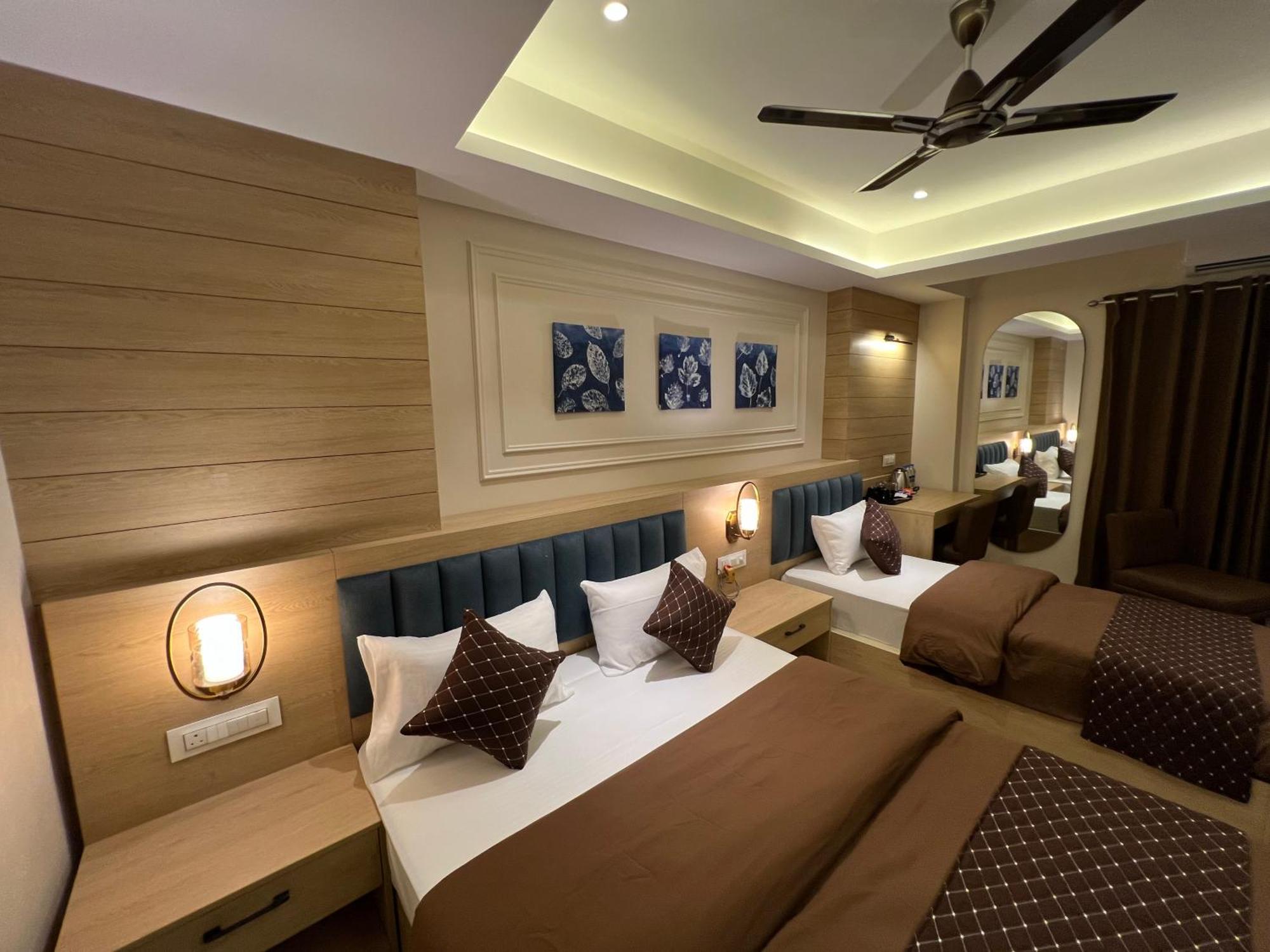 Hotel Sabera Siliguri Bagian luar foto