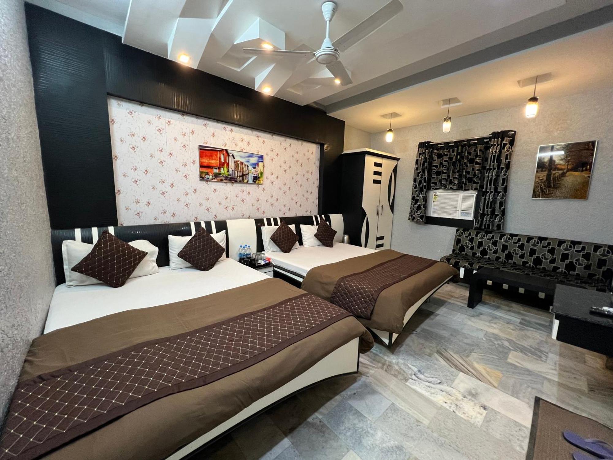 Hotel Sabera Siliguri Bagian luar foto