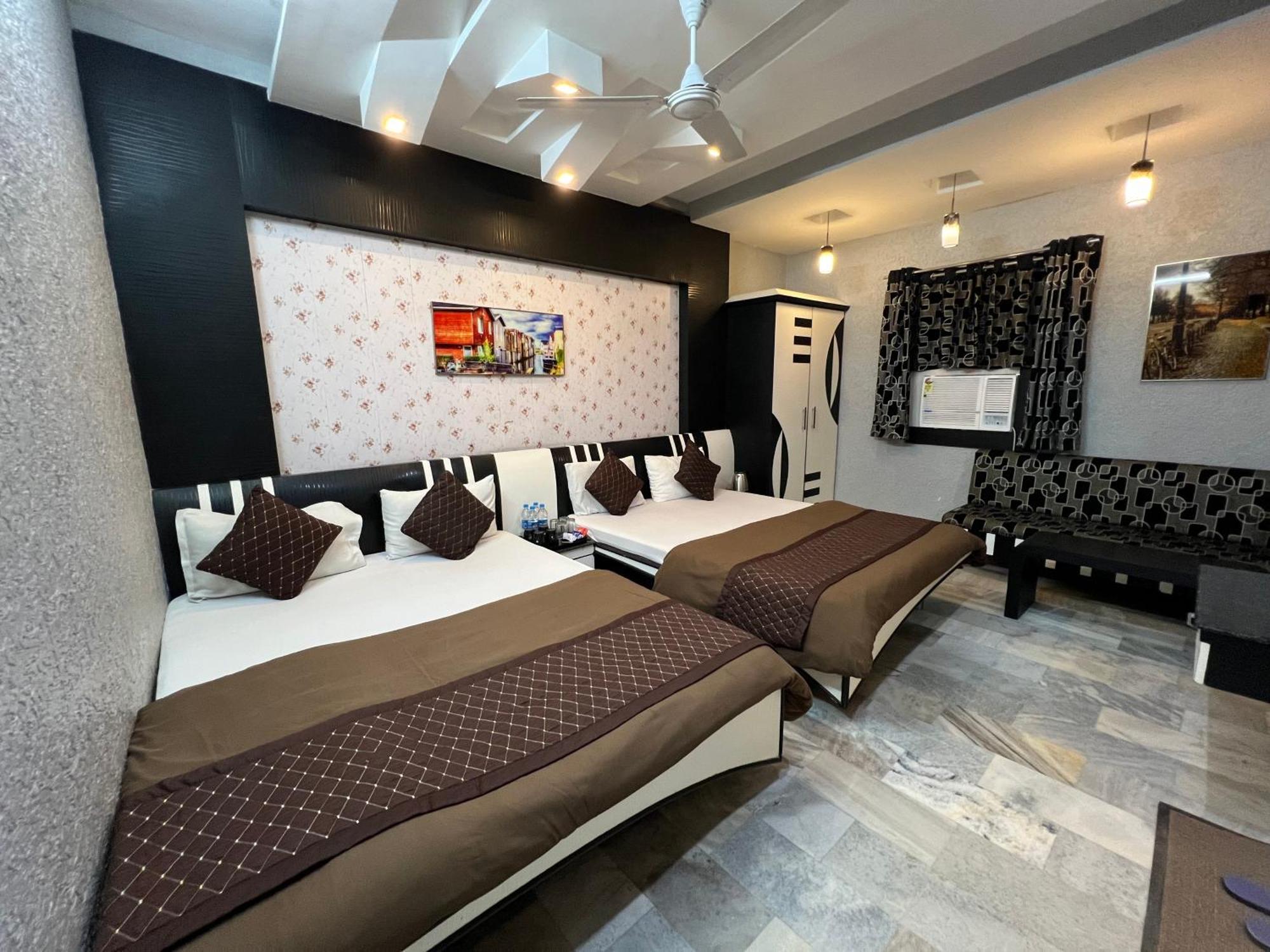 Hotel Sabera Siliguri Bagian luar foto