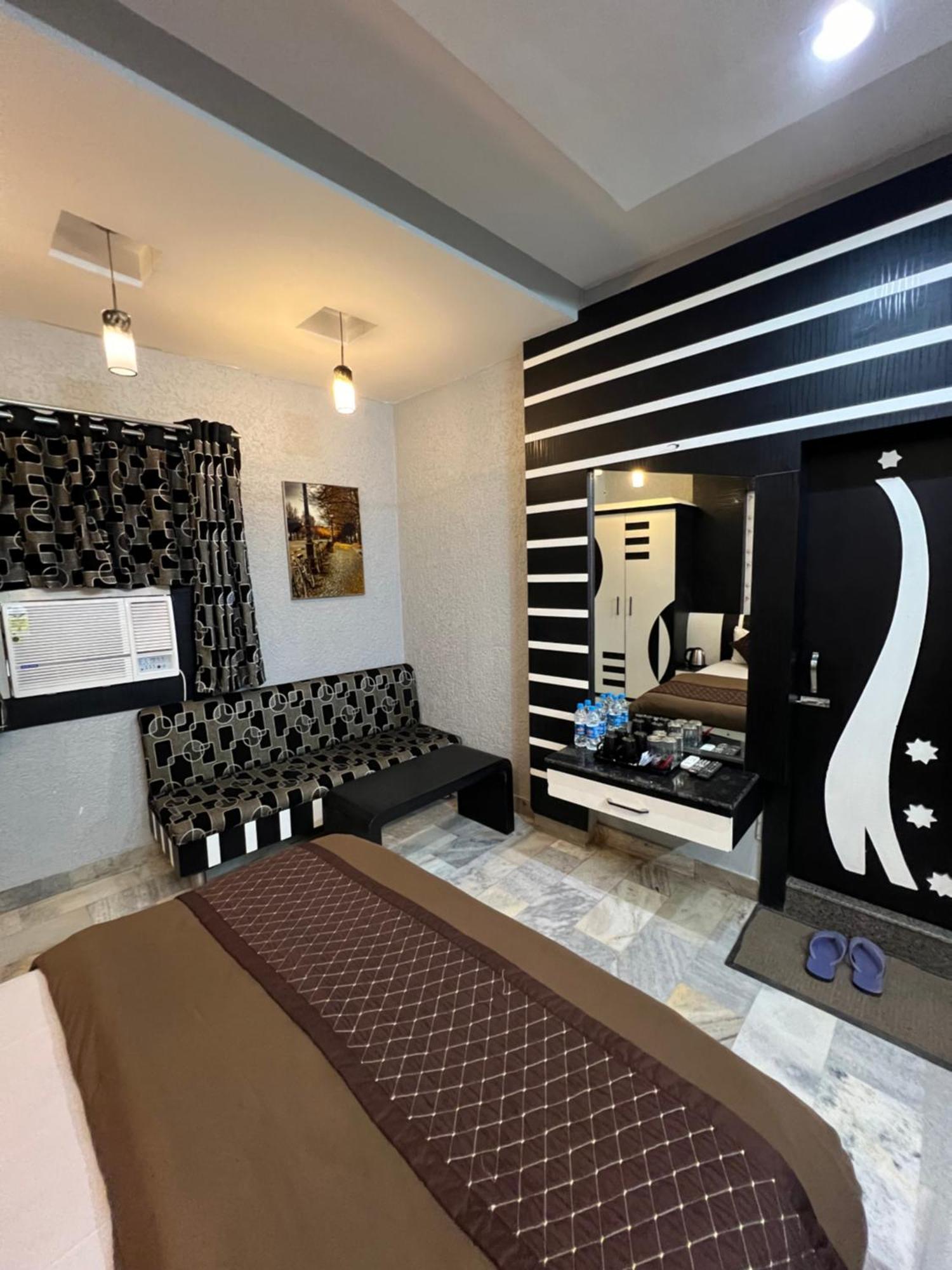 Hotel Sabera Siliguri Bagian luar foto